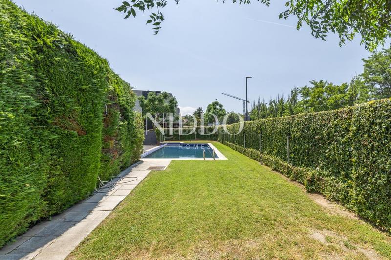 Foto 7e6d359f-c573-47a6-a00b-f4d5609d6bec. Erdgeschoss mit heizung parking pool in Arxiu Sant Cugat del Vallès