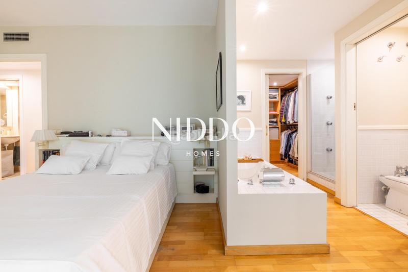 Foto bd19ffca-8f6c-4aea-af53-181aaff72641. Erdgeschoss mit heizung parking pool in Arxiu Sant Cugat del Vallès