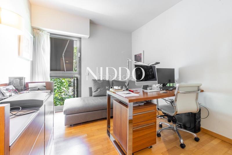 Foto e3d5476c-8b00-4674-9482-b2112b1d1c7f. Erdgeschoss mit heizung parking pool in Arxiu Sant Cugat del Vallès