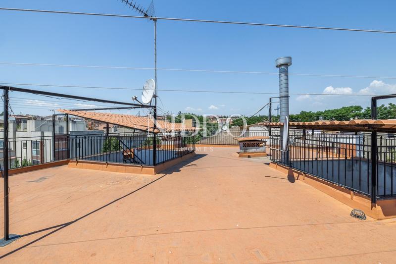 Foto 41a9a7d9-0998-44ea-aa1a-116d5b2a52ff. Attico in Sant Francesc Sant Cugat del Vallès