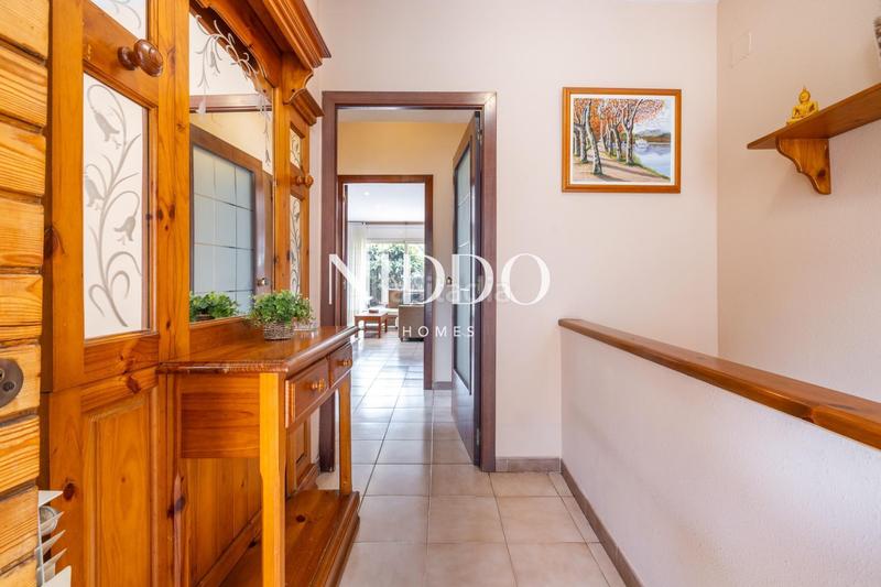 Foto 3e0a2a1f-f62e-4f77-85f5-d8d193cbfb51. Casa adosada espectacular casa en sant domenec en Sant Cugat del Vallès