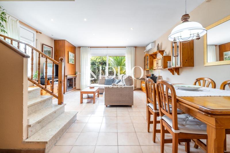 Foto a52ef7a8-be31-45ca-96aa-b78b37356b78. Casa adosada espectacular casa en sant domenec en Sant Cugat del Vallès