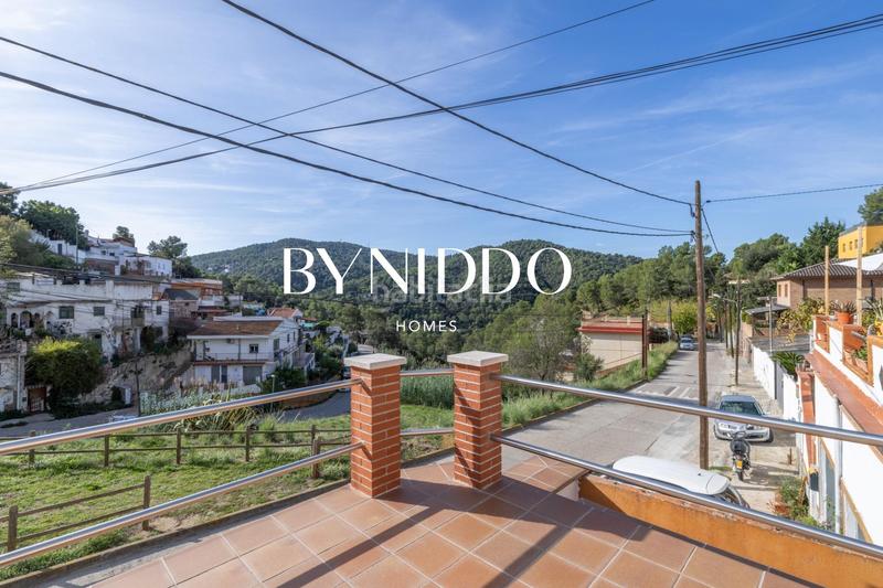 Foto 4bbbb3ca-90c7-4913-81b0-b91ce79d47ca. Casa amb calefacció aparcament a Les Planes Sant Cugat del Vallès