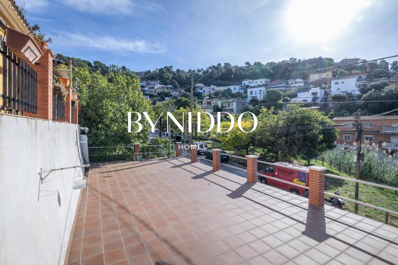 Foto fc9e0082-b8c3-4748-83b6-fbfc8daaff5d. Casa amb calefacció aparcament a Les Planes Sant Cugat del Vallès