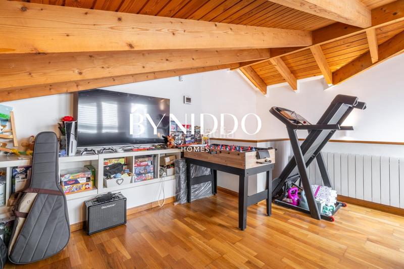 Foto 969ef4d1-6d3a-40a5-92e8-0cbcbda125c3. Maison jumelée avec chauffage parking dans Centre - Estació Sant Cugat del Vallès