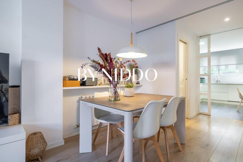 Foto 0d4696f2-c2b9-42e2-8349-44766f62975f. Maison jumelée avec chauffage parking piscine dans Coll Favà Sant Cugat del Vallès