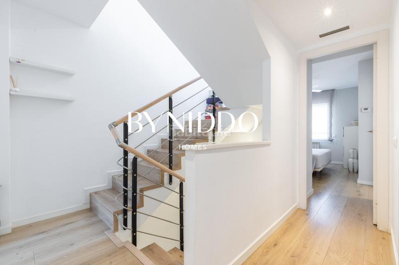 Foto 1b71a897-5688-4922-8f49-f12c64a4d633. Maison jumelée avec chauffage parking piscine dans Coll Favà Sant Cugat del Vallès