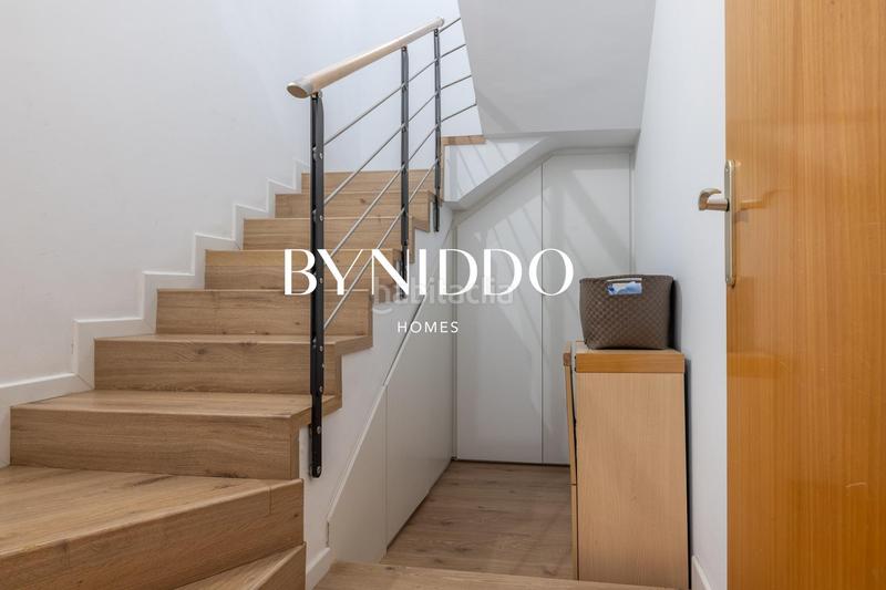 Foto 2f2d9e01-dcae-4cb5-9ff7-b3bce59912f2. Maison jumelée avec chauffage parking piscine dans Coll Favà Sant Cugat del Vallès