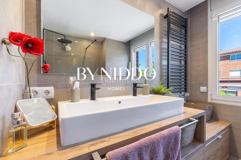 Foto 468d545f-595e-416a-9481-536666e5da50. Maison jumelée avec chauffage parking piscine dans Coll Favà Sant Cugat del Vallès