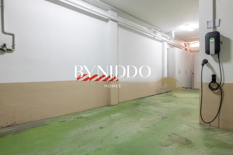 Foto 5619bd58-9c7f-4ffb-a9ff-1f686142cc52. Maison jumelée avec chauffage parking piscine dans Coll Favà Sant Cugat del Vallès