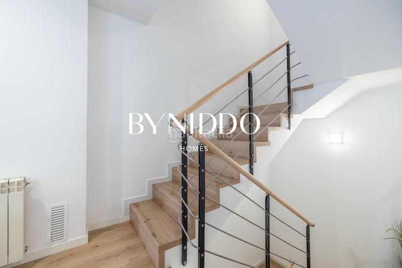 Foto 5ac2e43c-150a-439c-a1f4-434d9acb9ac3. Maison jumelée avec chauffage parking piscine dans Coll Favà Sant Cugat del Vallès