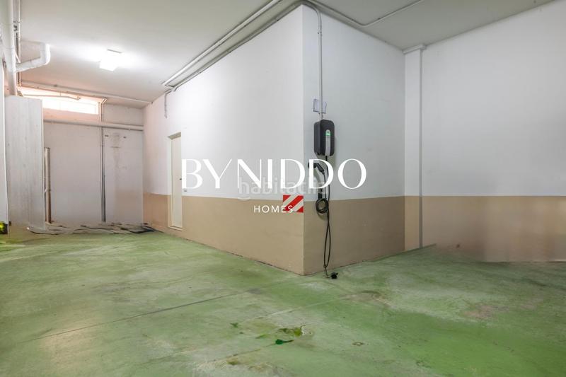 Foto 5c16c4d6-7b4d-4489-891c-0378e48e6d1e. Maison jumelée avec chauffage parking piscine dans Coll Favà Sant Cugat del Vallès