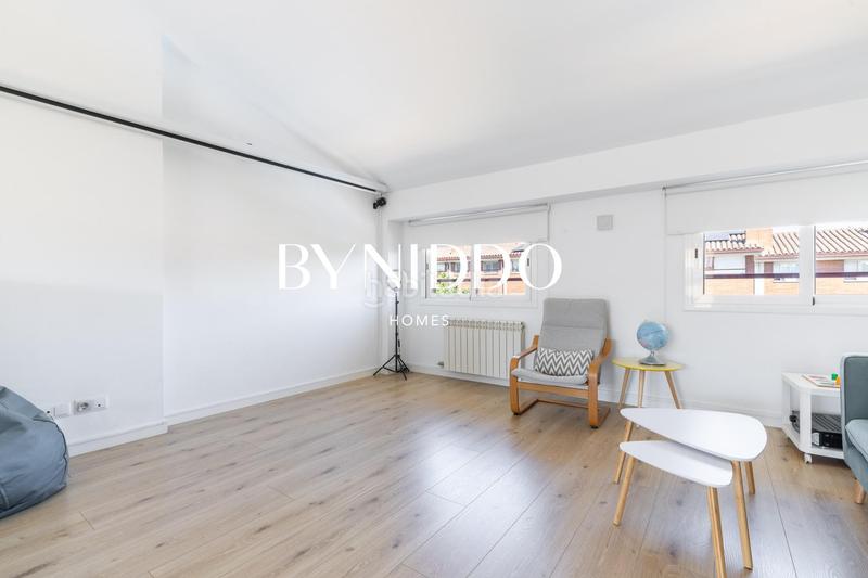 Foto 6483aea3-8726-4cde-93b5-26f72e06b924. Maison jumelée avec chauffage parking piscine dans Coll Favà Sant Cugat del Vallès