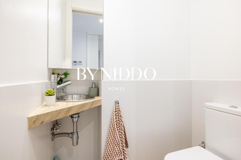 Foto 89ac4efd-daeb-4fc6-b350-0d89426af1f4. Maison jumelée avec chauffage parking piscine dans Coll Favà Sant Cugat del Vallès