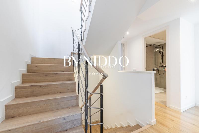 Foto 92a953b7-de8a-491c-bbe6-3040a3a4d86d. Maison jumelée avec chauffage parking piscine dans Coll Favà Sant Cugat del Vallès