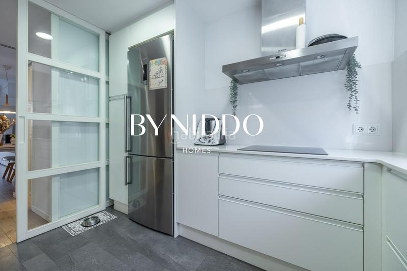 Foto b06171a0-41b9-4016-8a5d-6b7f025f2186. Maison jumelée avec chauffage parking piscine dans Coll Favà Sant Cugat del Vallès