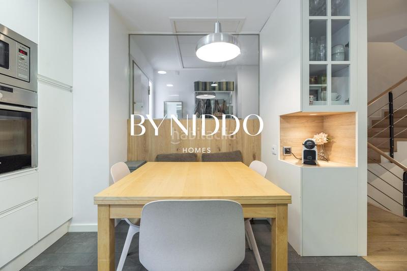 Foto cad5d781-8d83-4ec4-a5d8-5e1ed4a3048f. Maison jumelée avec chauffage parking piscine dans Coll Favà Sant Cugat del Vallès