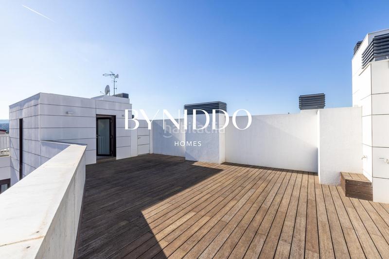 Foto 1f796c6a-cba5-4e73-bd6e-2a844880118c. Àtic amb calefacció aparcament a Centre - Estació Sant Cugat del Vallès