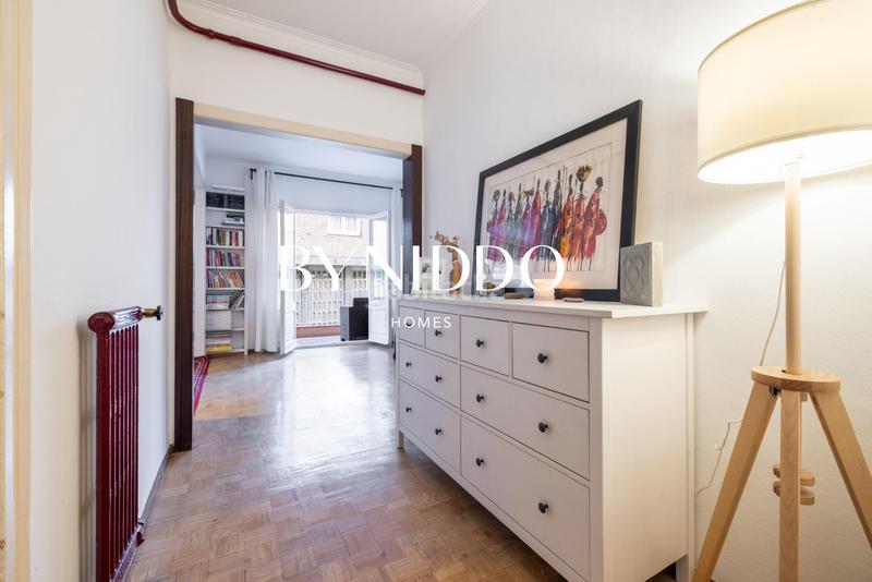 Foto 25f333fc-e83d-4462-becf-15761b2f53c5. Pis amb calefacció aparcament a Putget - Farró Barcelona