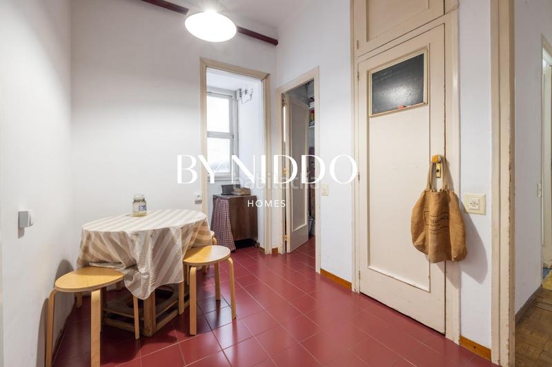 Foto 81b6486a-46e6-413c-8b05-fc5a7ab6d30b. Pis amb calefacció aparcament a Putget - Farró Barcelona