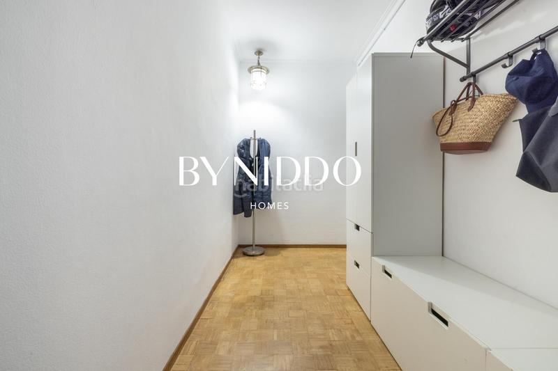 Foto c781d83d-8adf-46b0-b11e-6ef8b02edf02. Pis amb calefacció aparcament a Putget - Farró Barcelona