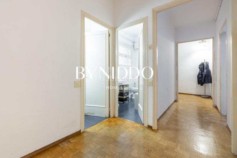 Foto fcacc825-1674-4477-b9ff-a64aeec89f1f. Pis amb calefacció aparcament a Putget - Farró Barcelona