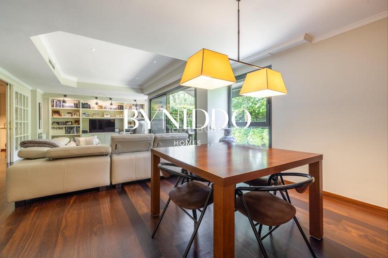 Foto 085f60f6-0c85-43fe-a0ee-0a8f5e8e790a. Erdgeschoss mit heizung parking pool in Arxiu Sant Cugat del Vallès