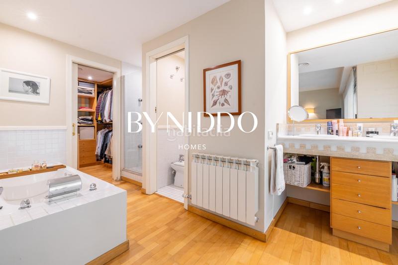 Foto 090912f7-f350-4e34-b4da-8a306f1c0118. Erdgeschoss mit heizung parking pool in Arxiu Sant Cugat del Vallès