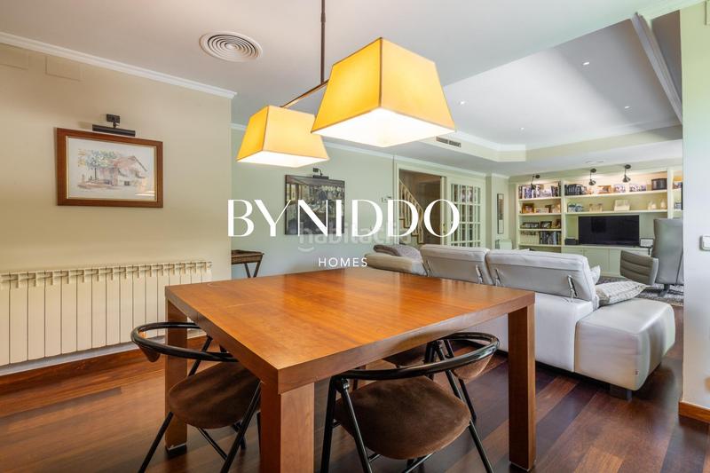 Foto 22ffdc89-0b97-4e85-81c1-38eefeacbf14. Erdgeschoss mit heizung parking pool in Arxiu Sant Cugat del Vallès