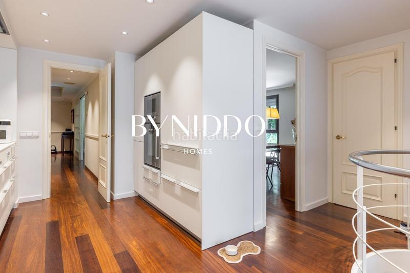 Foto 5d0541f5-0e4d-4d1b-9180-b652787be124. Erdgeschoss mit heizung parking pool in Arxiu Sant Cugat del Vallès