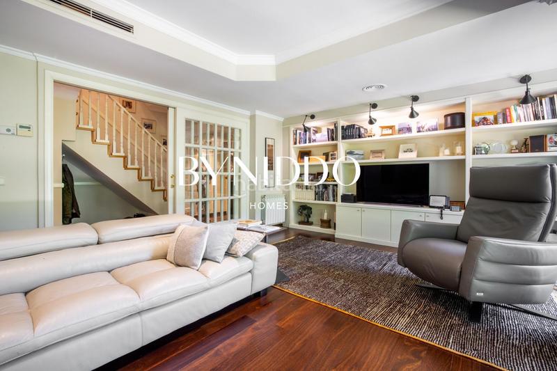 Foto 6de8761d-cc99-4cb1-8949-4a5b7cf4f983. Erdgeschoss mit heizung parking pool in Arxiu Sant Cugat del Vallès