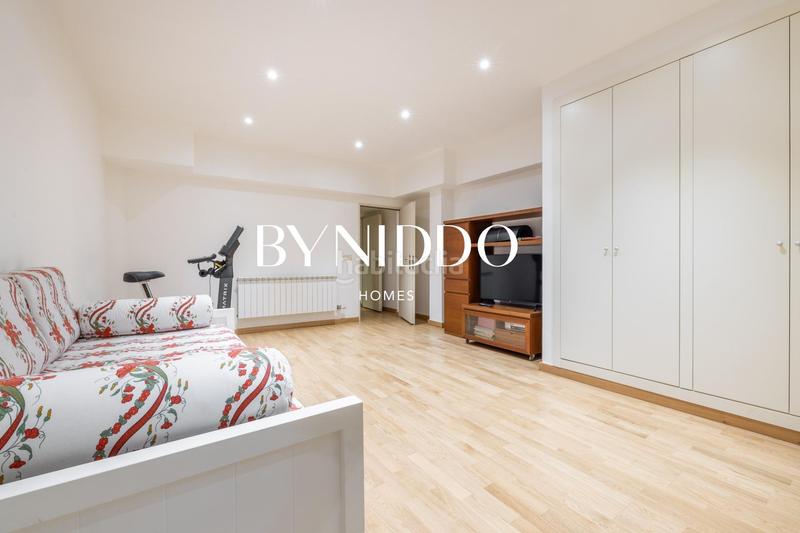 Foto 75342e1a-7cfb-4e0d-96b1-b70f71b0faf8. Erdgeschoss mit heizung parking pool in Arxiu Sant Cugat del Vallès