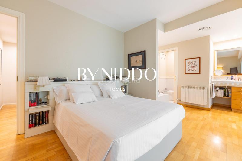 Foto bd91abf3-c30f-43e5-b248-a228a12d4f59. Erdgeschoss mit heizung parking pool in Arxiu Sant Cugat del Vallès