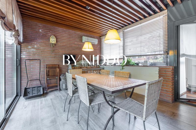 Foto c4f65f4a-9dd1-4d18-9322-3e3f80463550. Erdgeschoss mit heizung parking pool in Arxiu Sant Cugat del Vallès