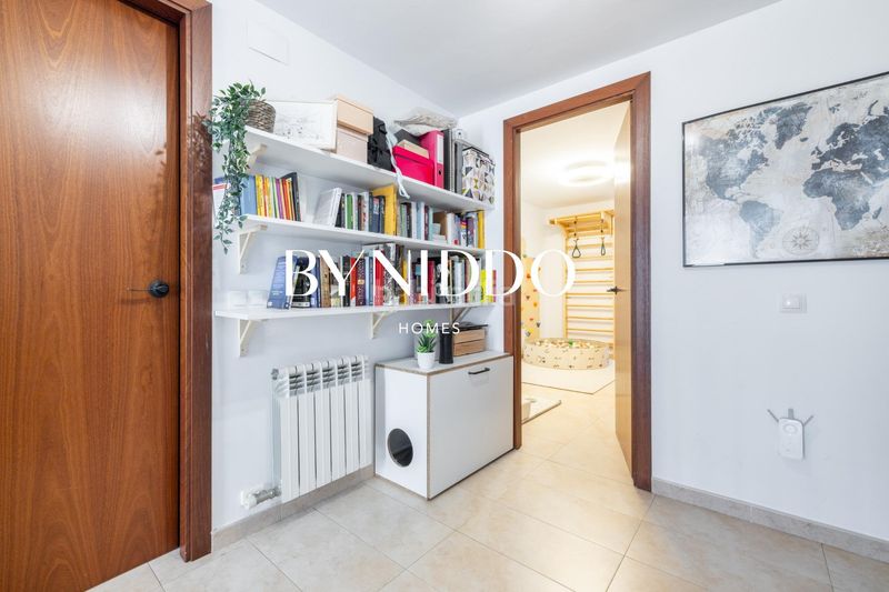 Foto 0f22365c-7431-46b5-b651-380d60b7adec. Dúplex amb calefacció aparcament a Sant Ramón Cerdanyola del Vallès