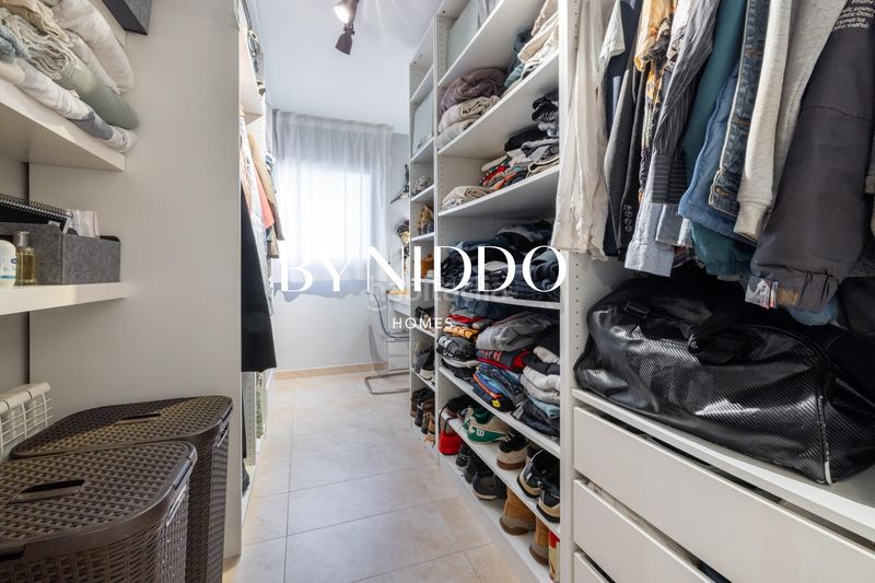 Foto f42b682b-f171-4b44-af89-a68ddb2a450a. Dúplex amb calefacció aparcament a Sant Ramón Cerdanyola del Vallès