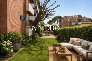 Planta baixa a Carrer joan oliver 1. Exclusiva planta baja con gran jardín privado y terraza en eixam