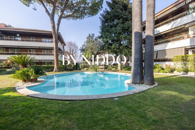 Foto c36566fc-307d-43db-ba8c-e90783890f26. Planta baixa amb calefacció aparcament piscina a Sant Cugat del Vallès