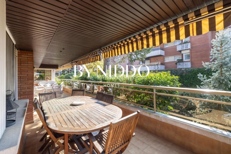 Foto f0383e21-f7bd-4c85-b8e3-f856dbea4cf4. Planta baixa amb calefacció aparcament piscina a Sant Cugat del Vallès