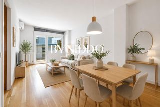 Pis  Carrer de francesc moragas. Piso de 4 habitaciones reformado en el centro