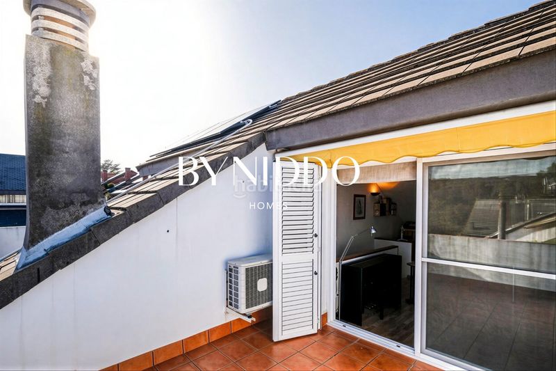 Foto ed070cd3-b8e1-4764-9db5-3e60fc82e7b8. Casa adossada amb calefacció aparcament a Eixample Sant Cugat del Vallès