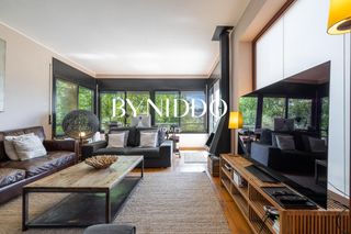 Haus  Avenida tarruell. Casa de diseño con vistas a collserola en la floresta