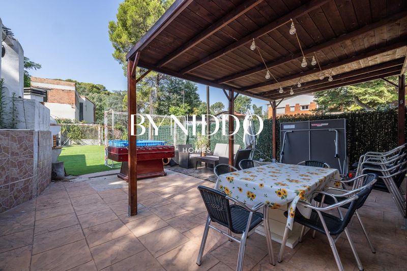 Foto 61597b25-9b79-4a3d-8571-bd66aedff391. Haus in carrer mallorca 18 in Mira-sol Sant Cugat del Vallès