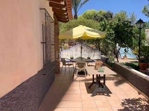 Foto 360f75db-c138-4a06-9d82-6751582a1dd8. Xalet amb xemeneia aparcament piscina a Totana