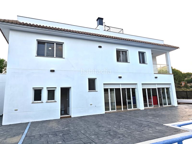 Foto b77d5f0b-f520-4cbb-9e67-8cb649047157. Chalet in calle córdoba 17 in Totana