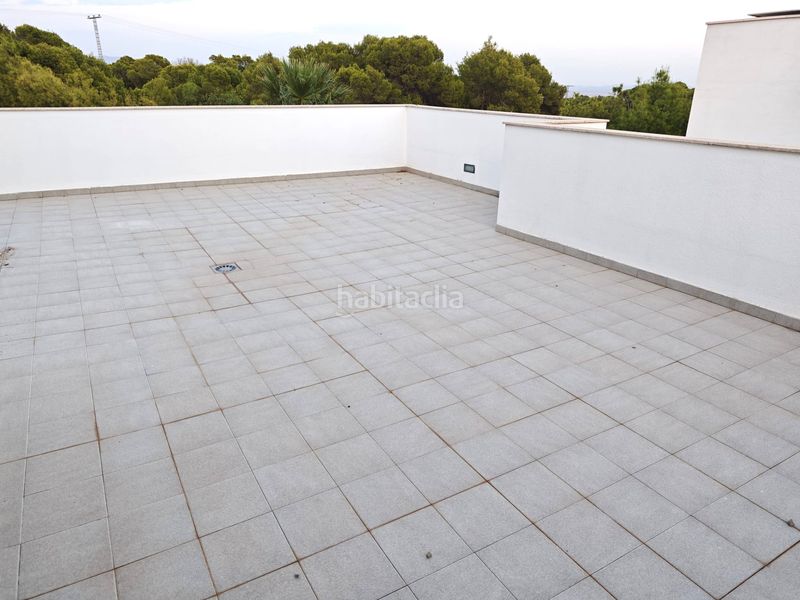 Foto f0ddd939-3526-492e-8929-93935b269c96. Chalet in calle córdoba 17 in Totana