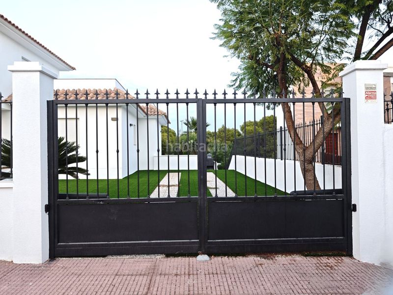 Foto f50ff31e-8e3c-42e7-a89e-91f1ef84fcd8. Chalet in calle córdoba 17 in Totana