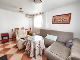 Maison jumelée à Totana. Dúplex en venta, centrico en totana