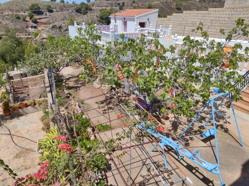 Foto 30c490b9-18f3-42a6-b7a0-d93496717384. Chalet con camino piscina in Aledo