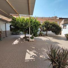 Maison à Totana. Vivienda en planta baja con acceso de calle. el piso de arriba e